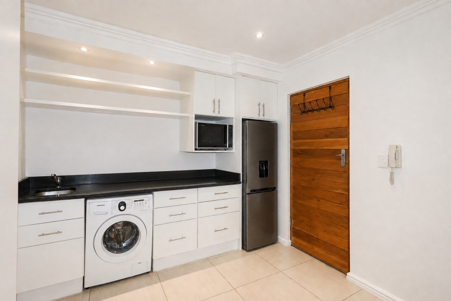0 Bedroom Property for Sale in Sea Point Western Cape